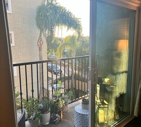 3rd image of 836 W Pennsylvania Ave APT 215