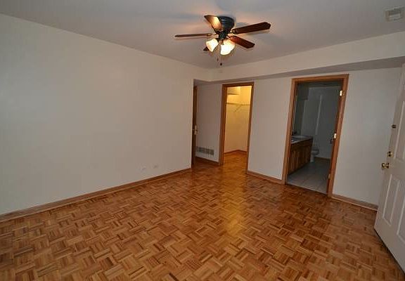 3rd image of 974 W Cuyler Ave APT Gdn