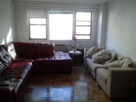 2nd image of 435 W 57th St APT 11M