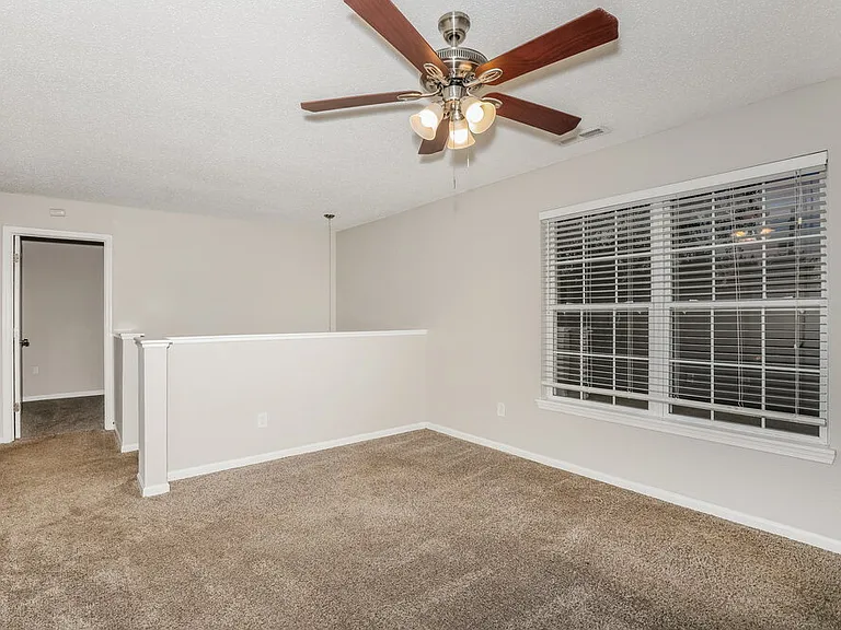 8020 Lake Tree Cir — Photo 8