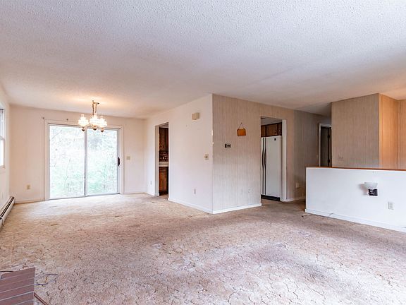 5th image of 72 Pioneer Drive