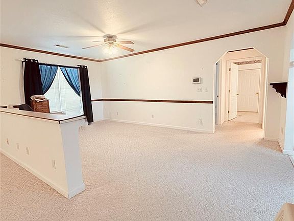 5th image of 1918 Boone Ln