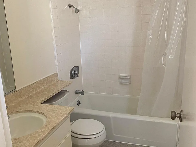 4160 Duquesne Ave #3 — Photo 10