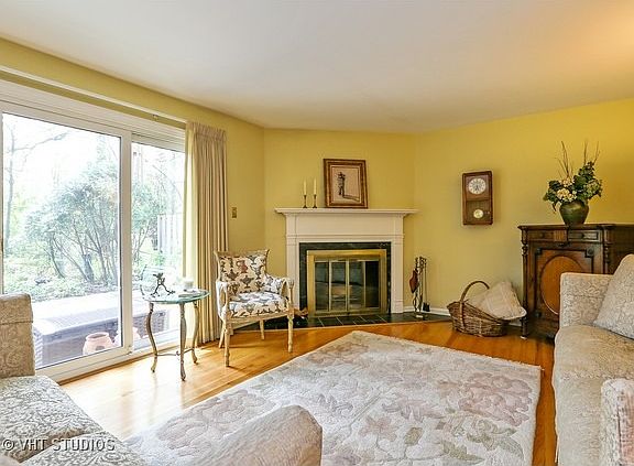 2nd image of 19W071 Avenue Barbizon
