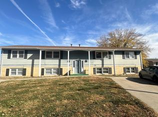 900 N 10th St APT 1, Norfolk, NE 68701