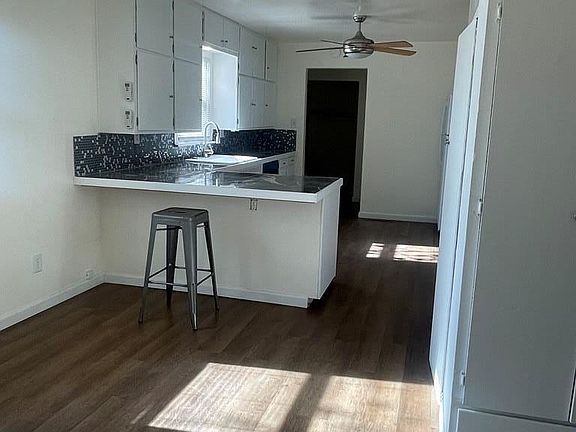 4th image of 622 Sycamore Ave