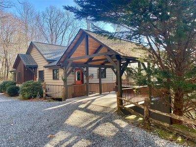 40 Ivy Court, Sapphire, NC, 28774