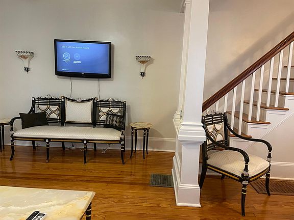 5th image of 317 Elberon Ave #1