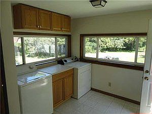 4th image of 1701 Mill Rd