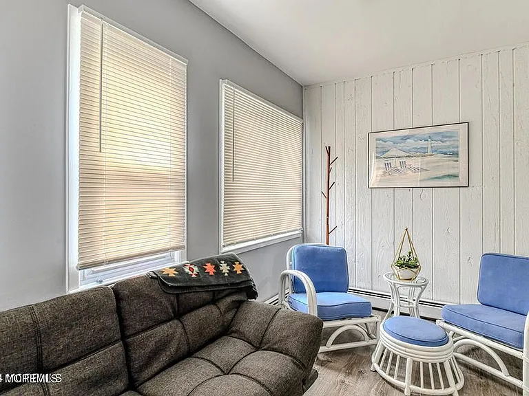 328 Newark Ave #LOWER — Photo 6