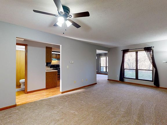 5th image of 569 Winona Dr