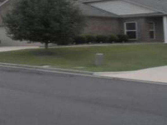 Exterior Neighborhood (street photo)