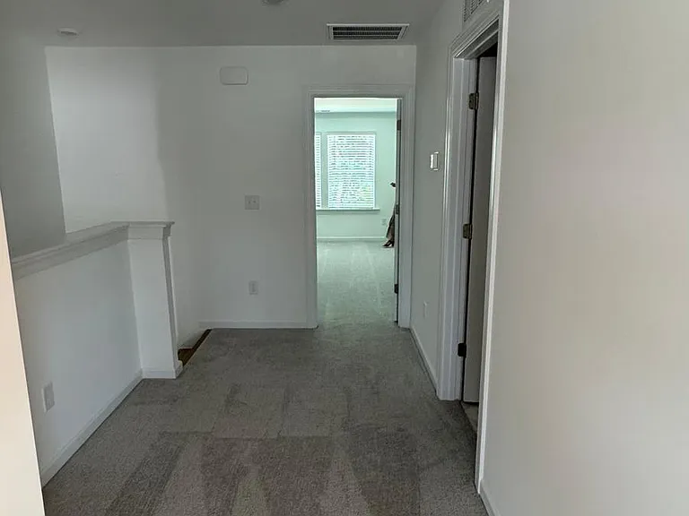 8815 Malmesbury Ln — Photo 24
