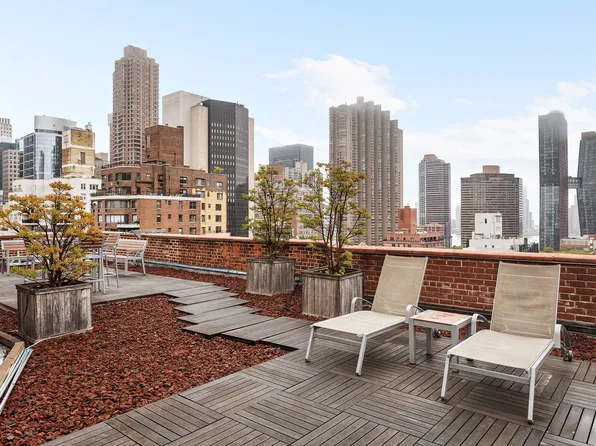 166 East 35th Street 2B1 image 9 of 9