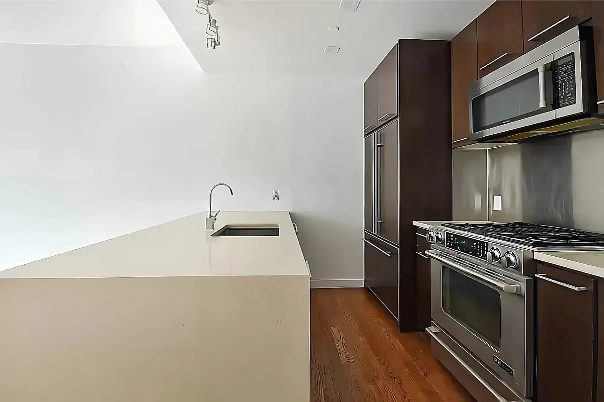 342 East 110th Street — Photo 3
