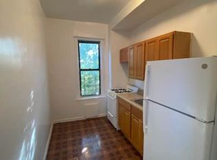 518 E 187th St #3A, Bronx, NY 10458