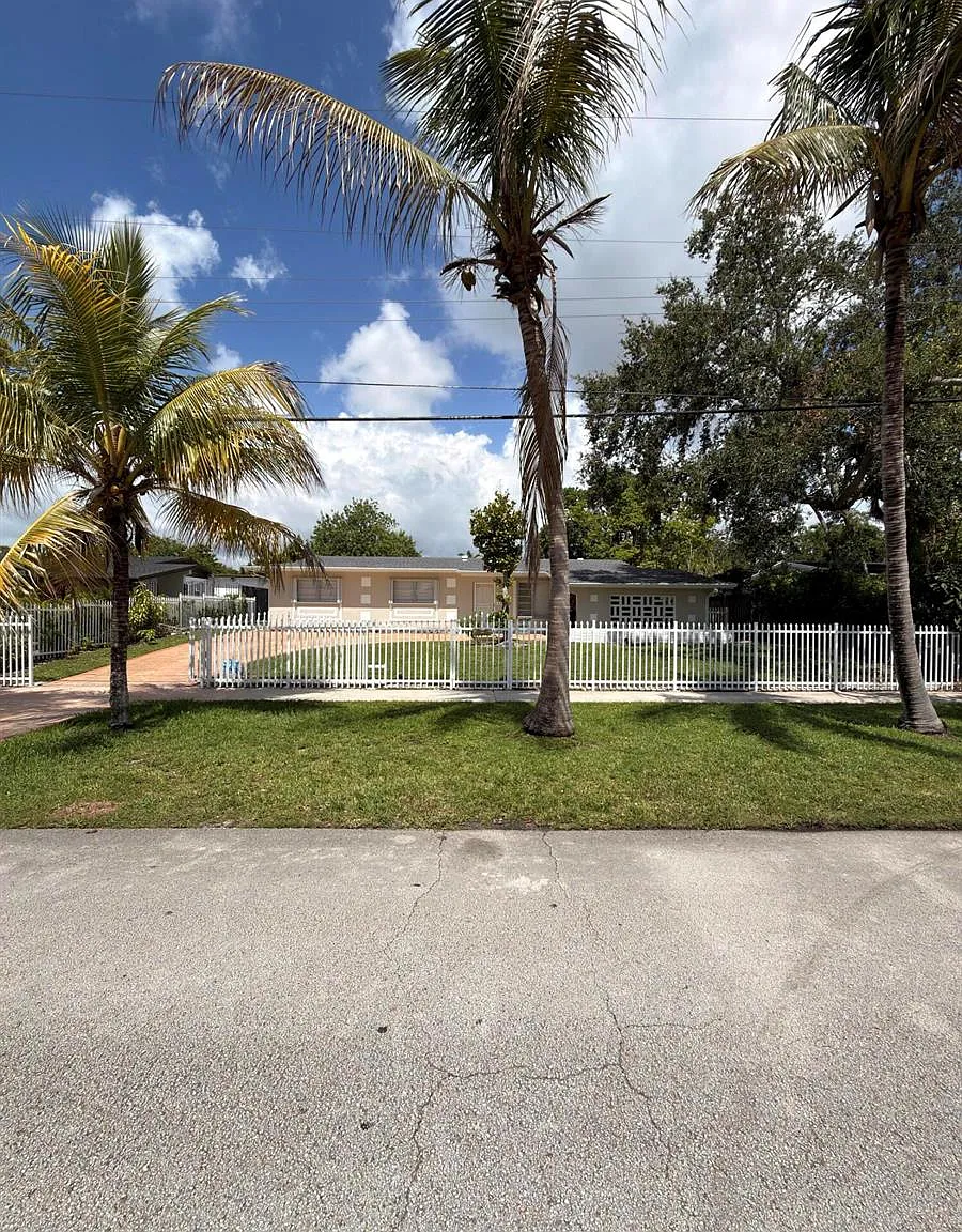 4 bed, 1825 sqft, $4,500 — Photo 1