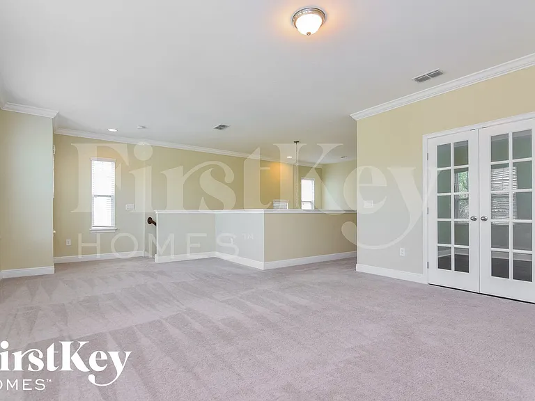 5948 Village Center Dr — Photo 11