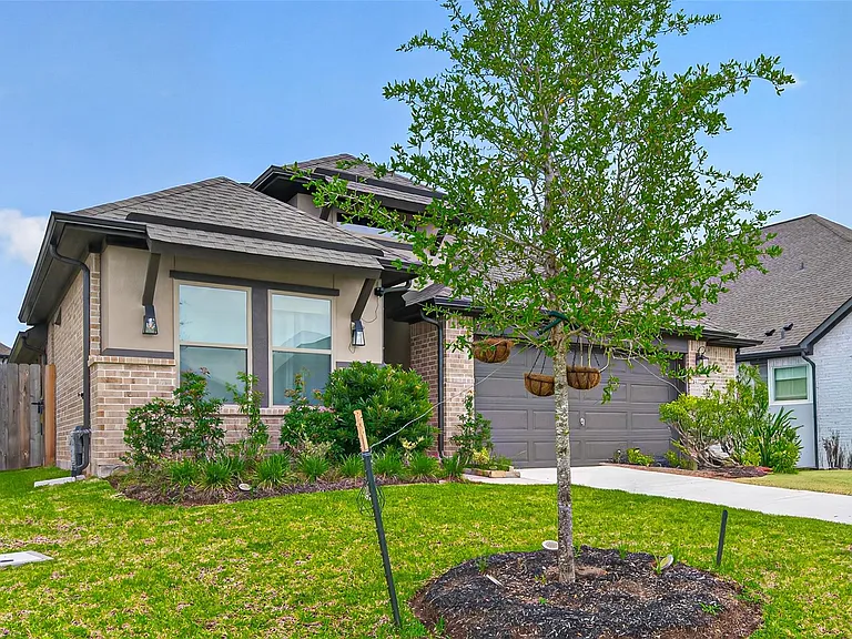 1330 Vinter Meadows Ln — Photo 2