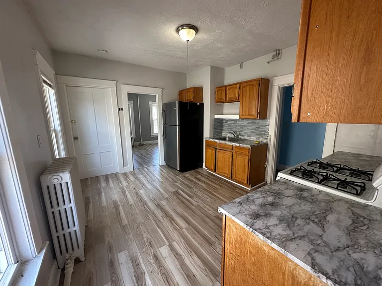 124 Kendall St #2 — Photo 23