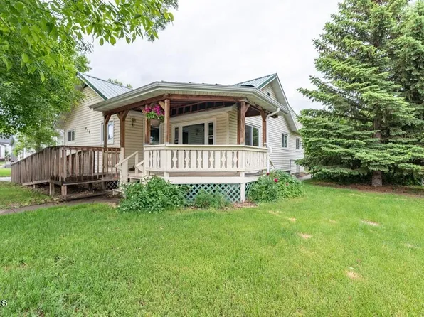 410 2nd Ave NW, Hazen, ND 58545