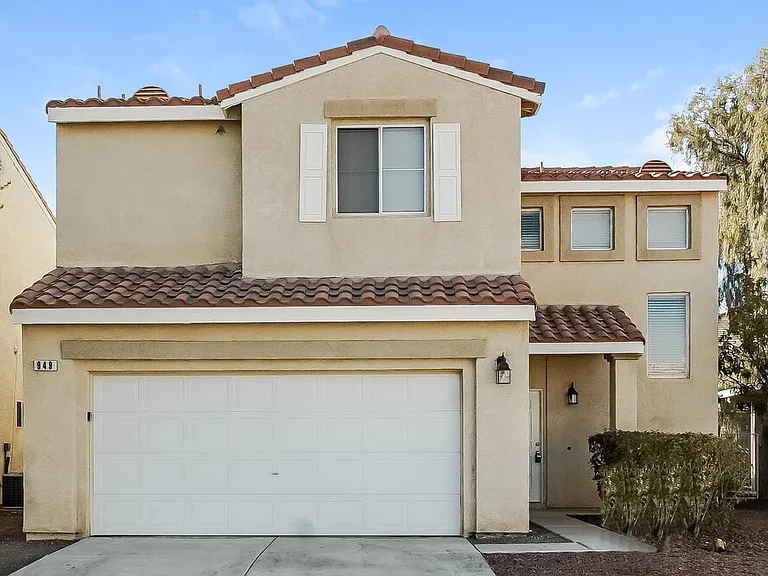 949 Country Skies Ave — Photo 1