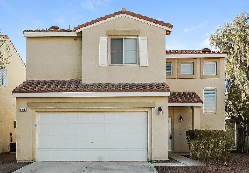 949 Country Skies Ave