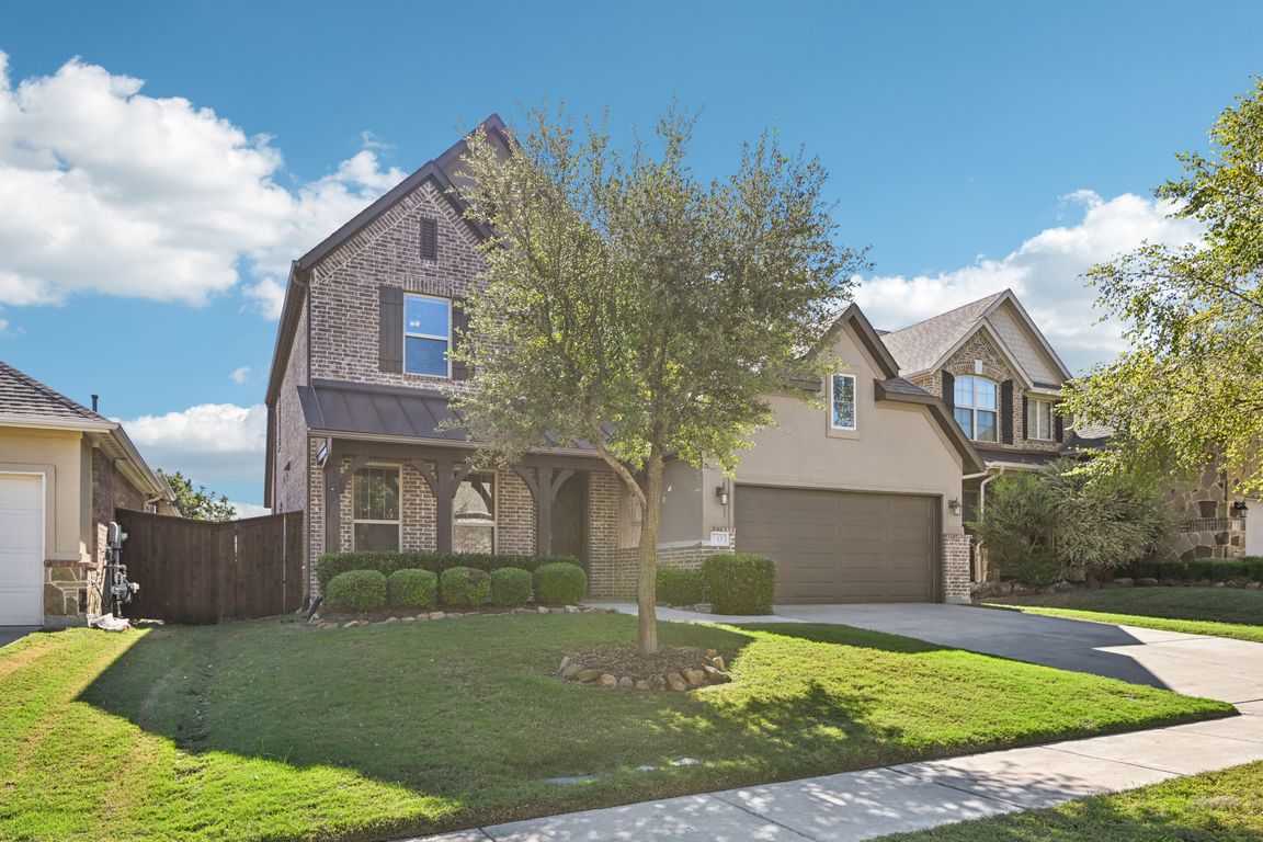 Llano Falls Dr-S3010-001.jpg