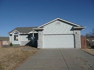 5334 S Victoria Ct, Wichita, KS 67216