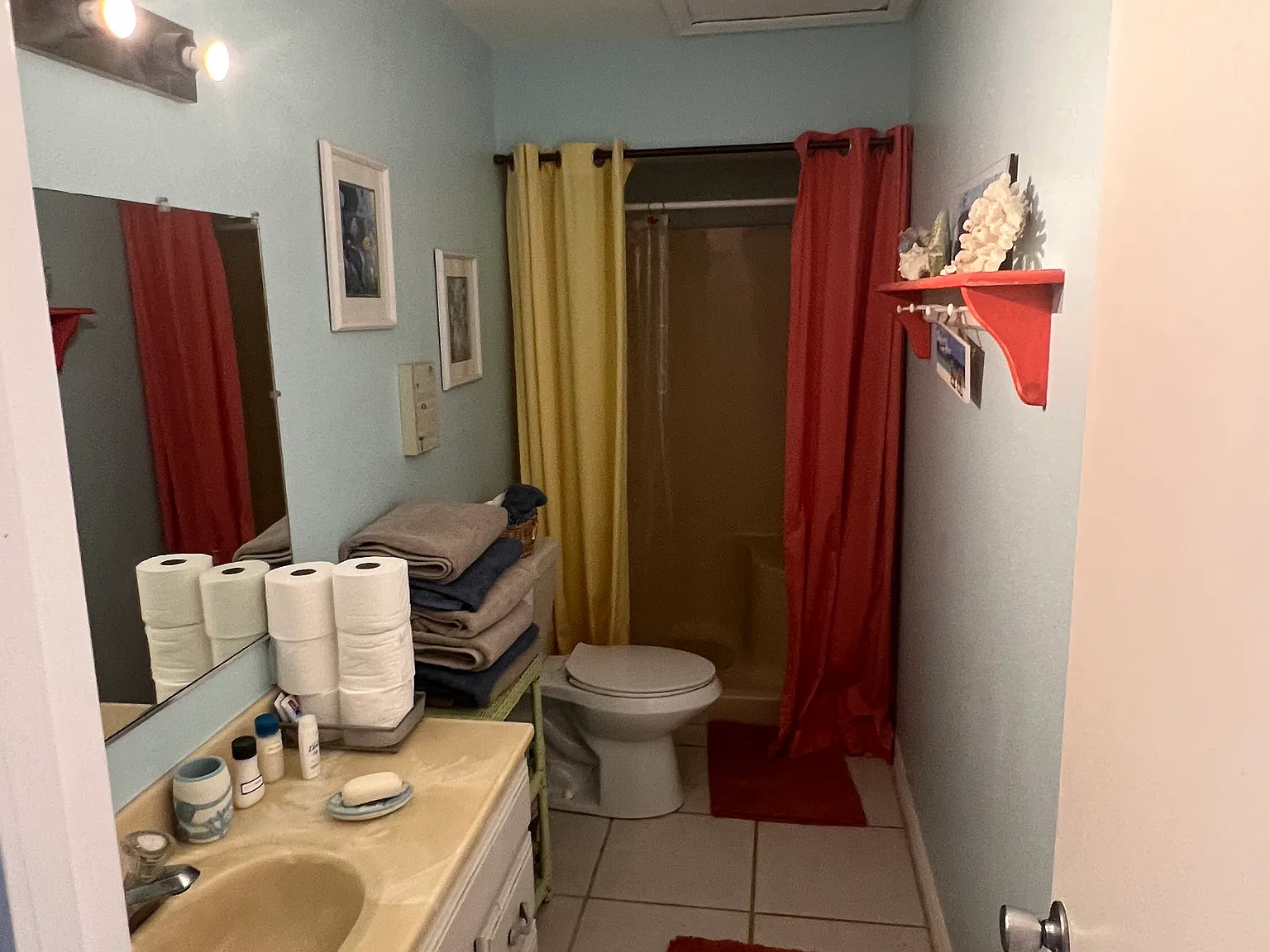 9006 Seagrape Ln — Photo 2