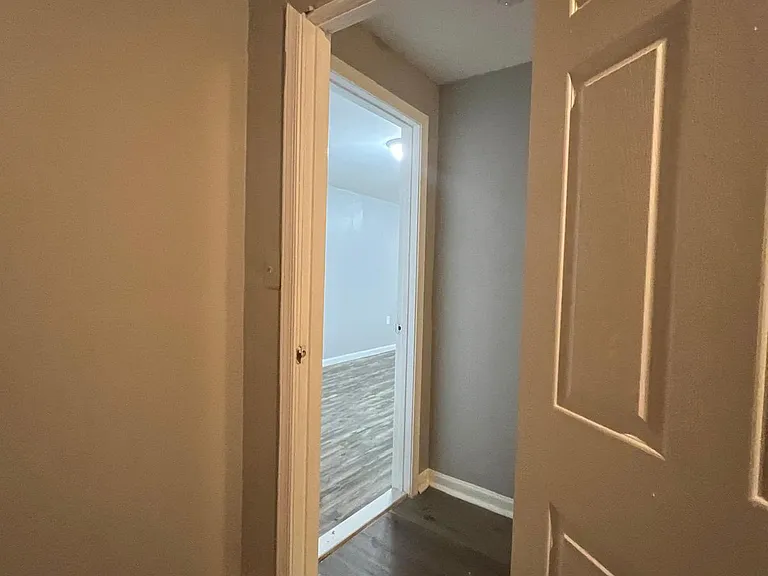 4674 Mews Dr — Photo 31