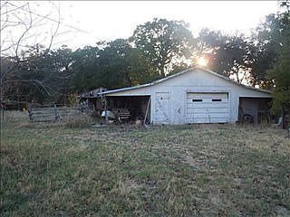 4th image of 4412 Fall Creek Hwy
