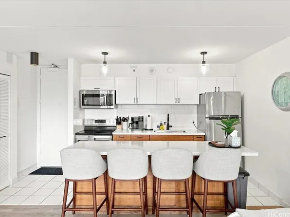 201 Ohua Ave #1510-T2, Honolulu, HI 96815