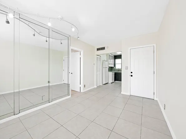 2238 Monroe St APT 306, Hollywood, FL 33020