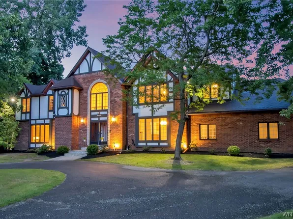 5505 Kraus Rd, Clarence, NY 14031