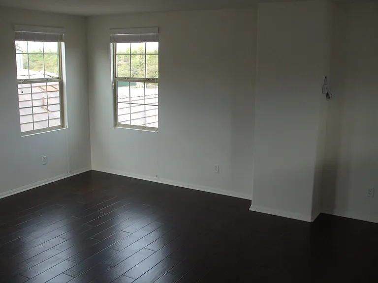 1812 Cyan Ln — Photo 33