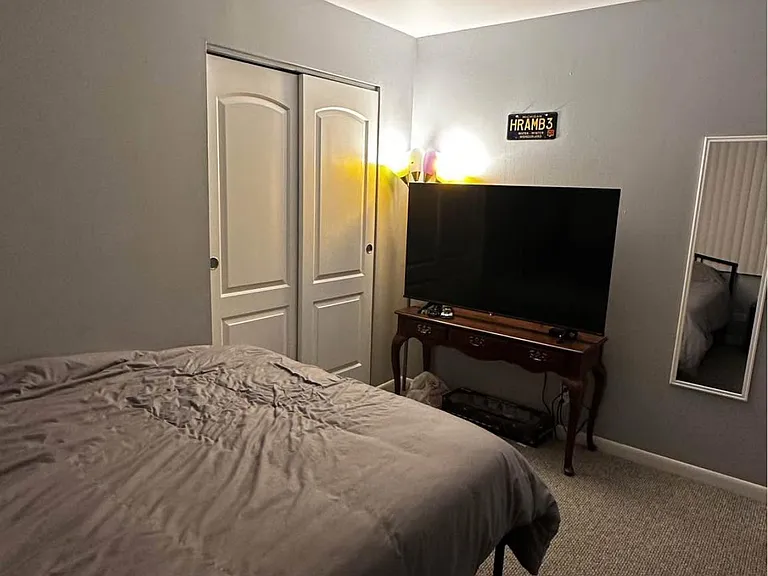 17510 Cedar Ln #302 — Photo 3