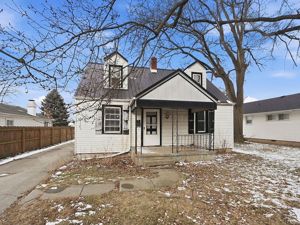 1st image of 3006 McArthur Dr