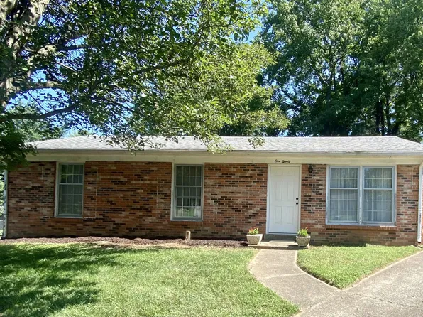 120 Dan Dr, Versailles, KY 40383