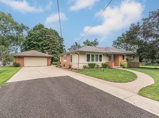 1620 Vermont St, Rolling Meadows, IL 60008