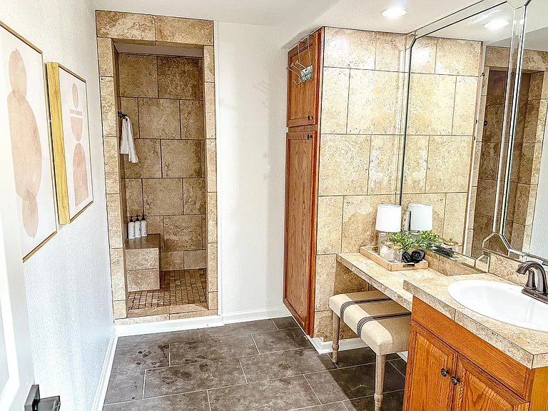 6401 Longwood Rd — Photo 12