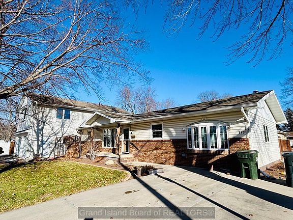 4th image of 715 Joehnck Rd