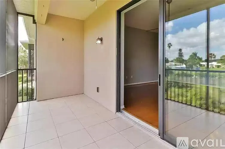 Lanai door / living room