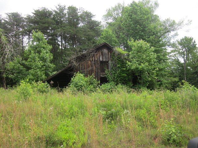 2nd image of 237 Stephens Rd