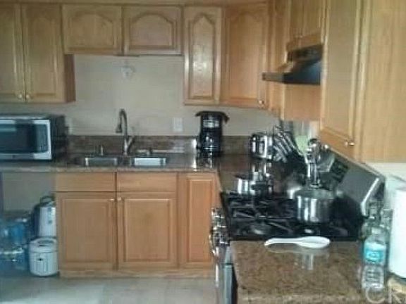 5th image of 15417 Thornlake Ave
