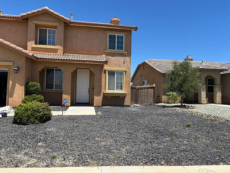 8623 Bridgeport Ave — Photo 33