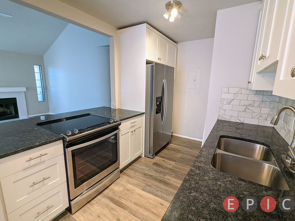 1st image of 1460 E Foxboro Dr #2