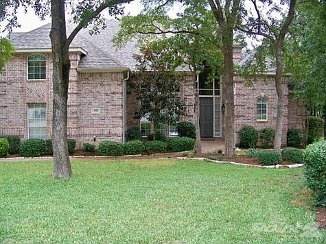 1st image of 602 Nicholas Ct