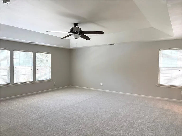 3051 Montauk Hill Dr — Photo 35