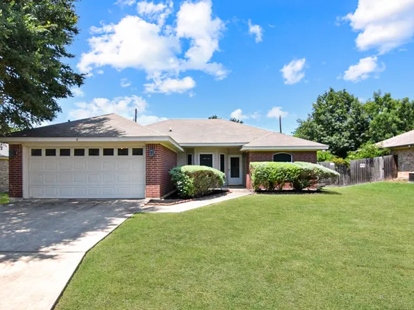 4 Buttercup Loop, Morgans Pt Resort, TX 76513